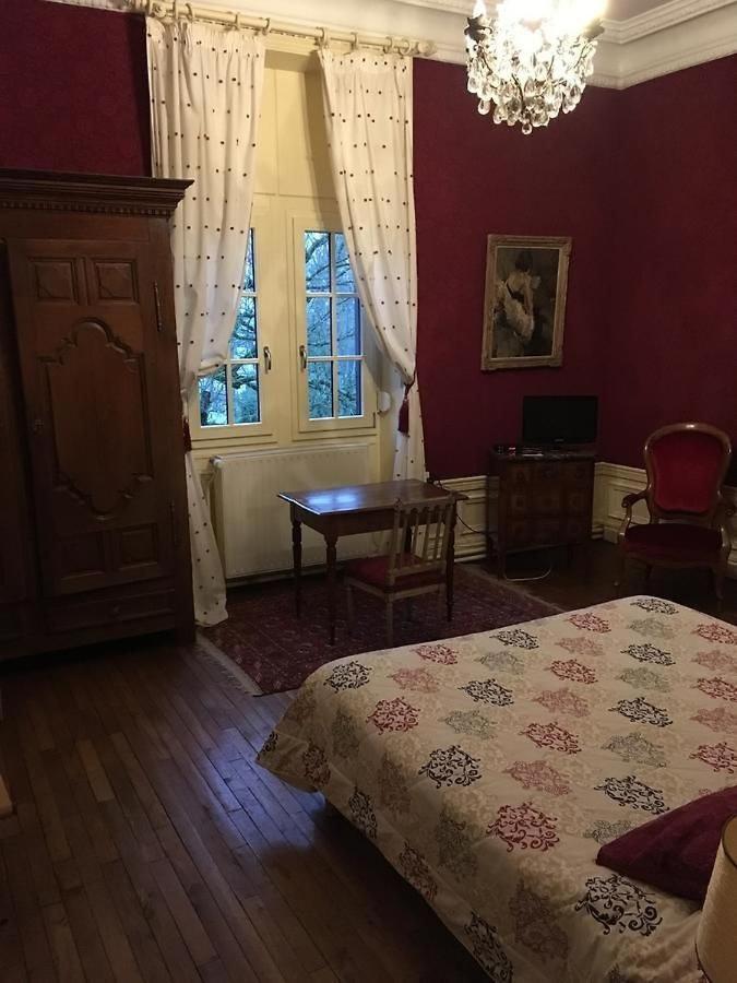 Manoir De La Graviere Bed and Breakfast Mouzon  Buitenkant foto