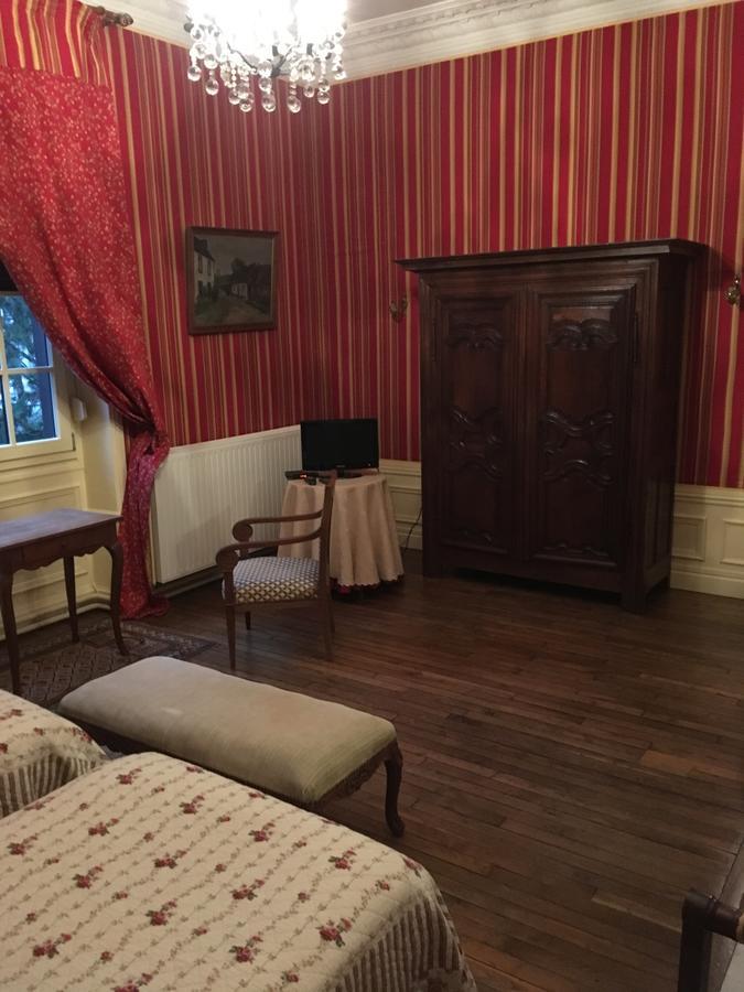 Manoir De La Graviere Bed and Breakfast Mouzon  Buitenkant foto